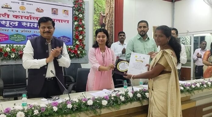 महसूल दिनानिमित्त सौ. पल्लवी शरद पवार यांचा गौरव!