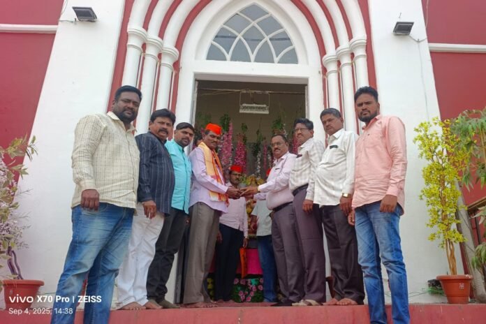 फलटण नगर पालिकेत गणेशोत्सवानिमित्त महाप्रसादाचे आयोजन
