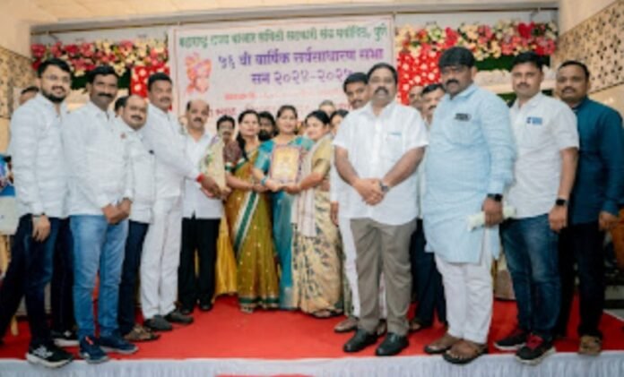 फलटण कृषी उत्पन्न बाजार समितीला सलग तिसऱ्यांदा राज्यस्तरीय वसंतरावदादा पाटील स्मृती पुरस्कार