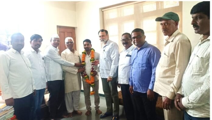 कोळकीचे ग्रामपंचायत सदस्य गणेश शिंदे यांची राजे गटात घरवापसी