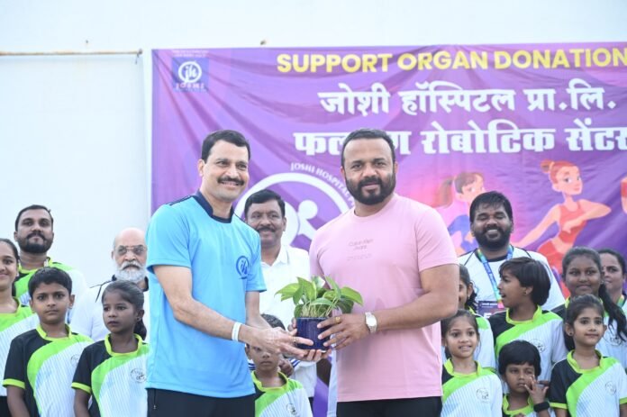 🏃‍♂️ “आपली फलटण मॅरेथॉन 2025” ला दमदार सुरुवात – उत्स्फूर्त प्रतिसादात चार टप्यांत यशस्वी आयोजन!
