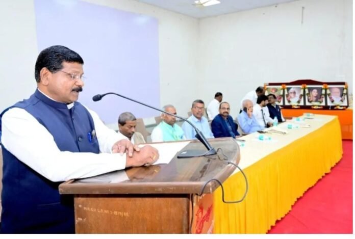 फलटण नगरपरिषद निवडणुकीत प्रभाग क्र. १२ मधून विकास काकडे यांची नगरसेवक पदासाठी उमेदवारी