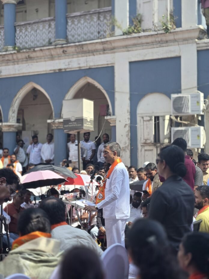 फलटणमध्ये शिवसेना व राजे गटाचे नगराध्यक्ष पदाचे उमेदवार श्रीमंत अनिकेतराजे नाईक निंबाळकर यांच्या प्रचाराचा शुभारंभ ; पालकमंत्री शंभुराज देसाई याच्या हस्ते