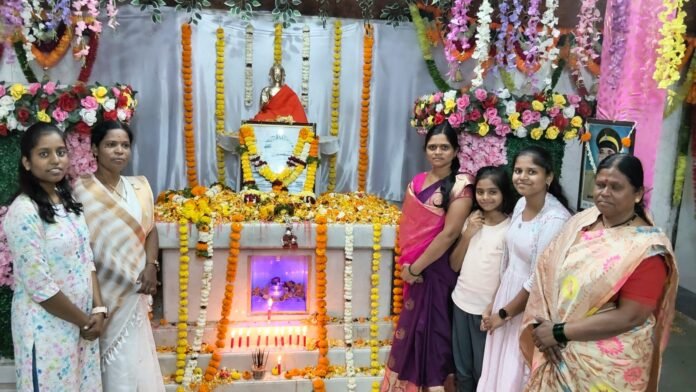 निंभोरे येथे भारतीय बौध्द महासभा शाखा फलटण तालुक्याच्या वतीने डॉ.बाबासाहेब आंबेडकर यांना 69 व्या महापरिनिर्वाण दिनानिमित्त विनम्र अभिवादन