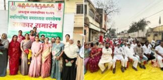 अकलूज : मुस्लिम बांधवांकडून नवनिर्वाचित नगरसेवकांचा हृदयस्पर्शी सत्कार