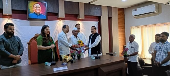 फलटण नगरपालिकेच्या उपनगराध्यक्षपदी सौं. प्रियदर्शनी भोसले यांची बिनविरोध निवड