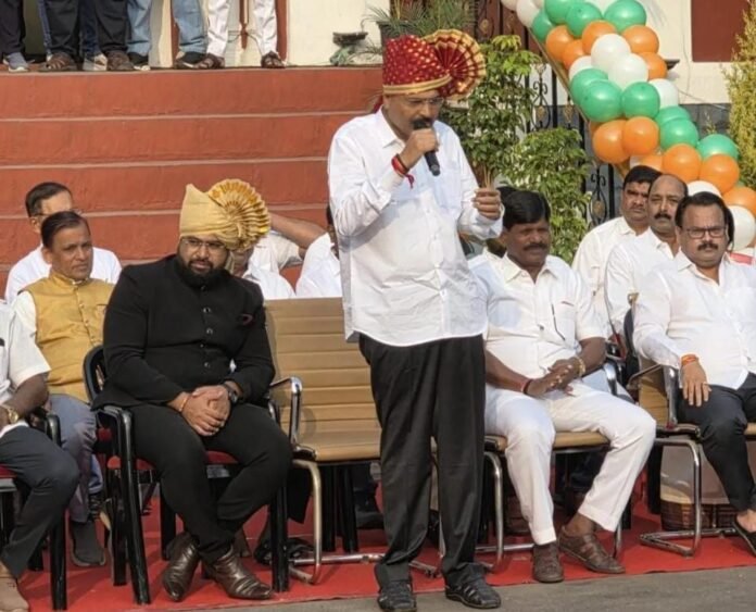लोकनियुक्त नगराध्यक्ष म्हणून पहिल्याच प्रजासत्ताक दिनी समशेर नाईक निंबाळकर यांचा फलटणकरांना विकासाचा संदेश