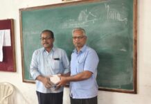 इयत्ता दहावी बोर्ड परीक्षा : इंग्रजी विषयावर श्री. चंद्रकांत सस्ते यांचे विद्यार्थ्यांना प्रभावी मार्गदर्शन