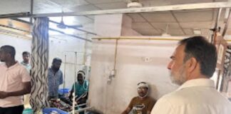 शंकर मार्केट हल्ला प्रकरणी जखमी हिरणवाळे बंधूंना श्रीमंत संजीवराजे नाईक निंबाळकर यांची भेट