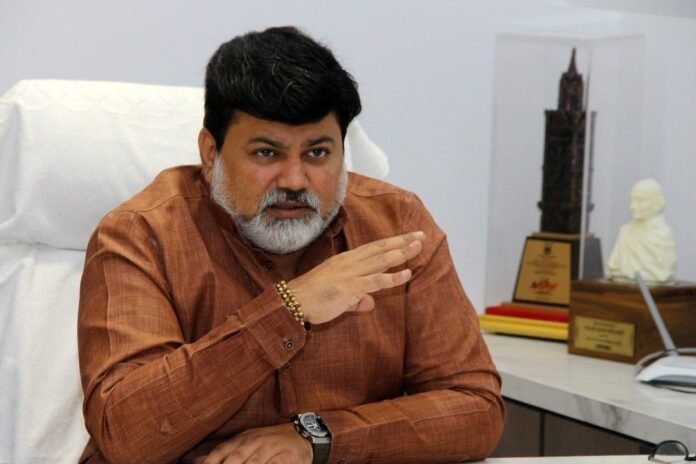 फलटण एमआयडीसीतील मुख्य रस्त्याचे चार पदरी रुंदीकरण; १० कोटींच्या कामास तत्वतः मान्यता