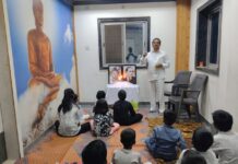 धम्ममित्र बालसंस्कार वर्गात काळाराम मंदिर सत्याग्रह दिनानिमित्त सतिश कांबळे यांचे मार्गदर्शन