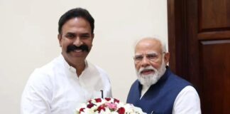 माढा लोकसभा विकासाला वेग : रणजितसिंह नाईक निंबाळकर यांची पंतप्रधान नरेंद्र मोदींशी दिल्लीत