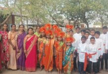 तोंडले येथे रंगला बालआनंद मेळावा; परतवडी शाळेच्या विद्यार्थ्यांचे शिवरायांवरील नृत्य सादरीकरण ठरले आकर्षण!