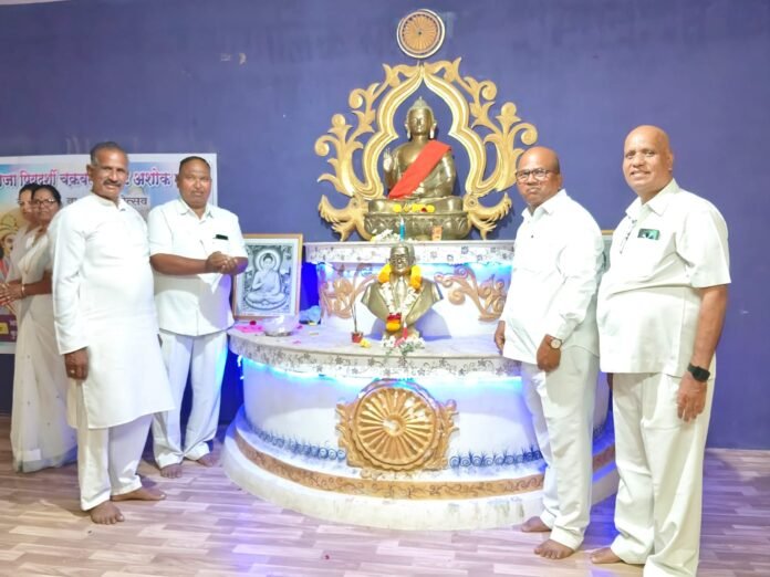 चक्रवर्ती सम्राट अशोकांचा आदर्श अंगीकारून समाज एकत्र आणण्याची गरज – दादासाहेब भोसले