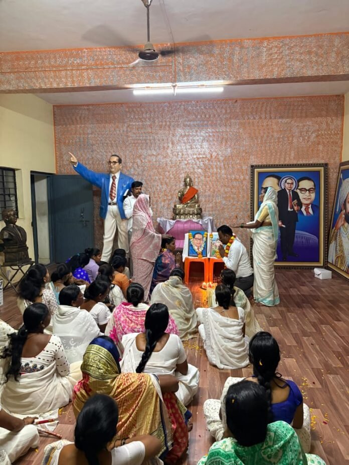 राजाळे येथे महिलांच्या पुढाकारातून डॉ. बाबासाहेब आंबेडकर व माता रमाई विवाह संस्कार दिनाचे नाट्यरूप सादरीकरण