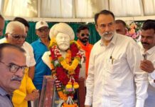 फलटणमध्ये महात्मा फुले जयंतीनिमित्त 3D सेल्फी पॉईंटचे आकर्षण; सामाजिक जागृतीचा अभिनव उपक्रम