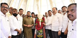 क्रांतिसूर्य महात्मा फुले जयंतीनिमित्त फलटणमध्ये अभिवादन; मंत्री जयकुमार गोरे यांची उपस्थिती