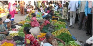 फलटणमध्ये शिवजयंतीनिमित्त भव्य मिरवणूक; आठवडी बाजाराचे ठिकाण बदलले