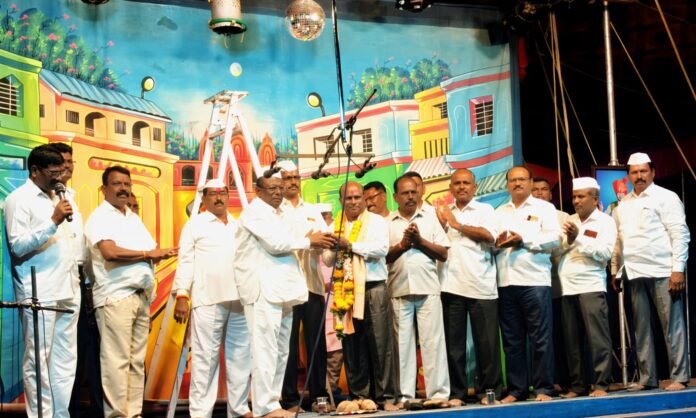 सेवापूर्ती निमित्त आयु.विठ्ठल निकाळजे सर यांचा सत्कार संपन्न