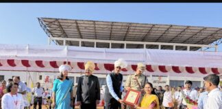 फलटणच्या वैशालीताई चोरमले यांना जिल्हास्तरीय अहिल्यादेवी होळकर पुरस्काराने सन्मान