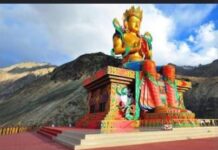फलटणमध्ये बुद्ध जयंतीचा महासोहळा; लडाखच्या मैत्रेय बुद्ध मूर्तीच्या देखाव्याने वेधले सर्वांचे लक्ष