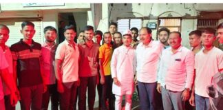 भारतीय सैन्यात निवड झालेल्या युवकाला नगराध्यक्षांकडून अनोखी भेट
