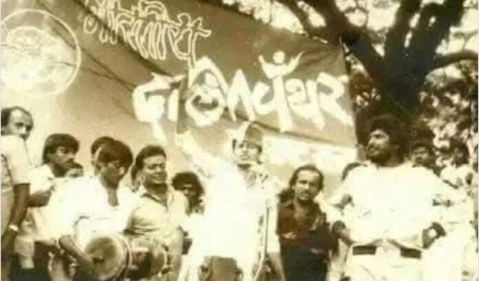 ५४ वर्षांनंतरही ‘ते’ निळे वादळ तितक्याच जोमात; शाहीर राजेंद्र कांबळे यांचा पँथर चळवळीला सलाम