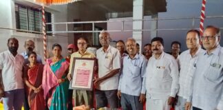 कर्तव्यनिष्ठ शिक्षक शिवाजी बनकर यांच्या सेवापूर्ती समारंभास मान्यवरांची उपस्थिती