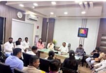 पालखी सोहळ्याच्या पार्श्वभूमीवर फलटण नगरपरिषदेत आढावा बैठक संपन्न