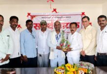 केंद्रीय शिक्षकपदी निवड झाल्याबद्दल बौद्धाचार्य चंद्रकांत मोहिते यांचा पत्रकार बांधवांकडून सत्कार
