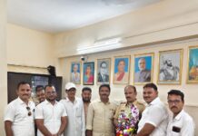 उपप्रादेशिक परिवहन कार्यालय फलटण येथे डीवायआरटीओ सचिन विधाते यांचा फलटण प्रतिनिधी संघटनेतर्फे सत्कार