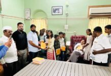 फ . न . प प्रभाग १२ मधील विद्यार्थ्यांसाठी वही वाटप कार्यक्रमाचा उत्साहात शुभारंभ