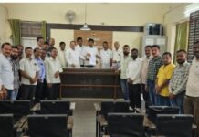 फलटण : पत्रकारांवरील कथित धमकीप्रकरणी खासदार संजय दिना पाटील यांच्या विरोधात पत्रकार संघटनांचे तीव्र आंदोलन