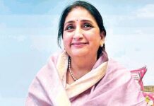 सुनेत्रा पवारांच्या अचानक पाहणीनंतर बारामती वैद्यकीय महाविद्यालयात मोठी प्रशासकीय उलथापालथ; डीनसह प्रशासकीय अधिकाऱ्यांची बदली