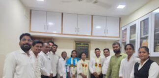 फलटण बार असोसिएशनच्या बिनविरोध निवडलेल्या पदाधिकाऱ्यांचा उत्साहात सत्कार; नव्या कार्यकारिणीने व्यक्त केला विकासाचा निर्धार