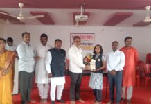 कास्ट्राईब शिक्षक संघटनेच्या पुढाकारातून माण तालुक्यातील गुणवंत विद्यार्थ्यांचा गुणगौरव; शिष्यवृत्ती, नवोदय, प्रज्ञाशोध व मंथन स्पर्धांतील यशस्वी विद्यार्थ्यांचा सन्मान