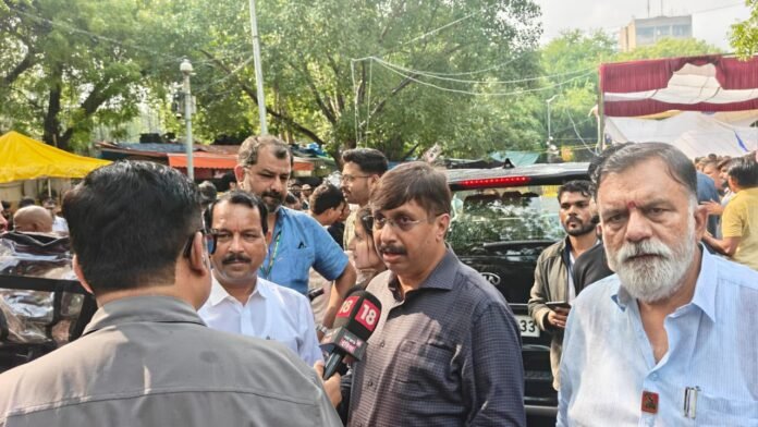 दिल्लीतील विद्यार्थी आंदोलनाला शरद पवार व खासदार धैर्यशील मोहिते-पाटील यांचा पाठिंबा; विद्यार्थ्यांच्या मागण्यांवर केंद्राने तातडीने निर्णय घ्यावा