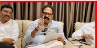 फलटणचा खरा नाईक-निंबाळकर मीच; माझ्या नादी लागलात तर रडायचंही सुचणार नाही” — माजी खासदार रणजितसिंह नाईक-निंबाळकर यांचा राजे बंधूंवर घणाघाती हल्लाबोल