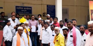 धनगर समाजाला एसटी आरक्षण व मेंढपाळांच्या संरक्षणासाठी सकल धनगर समाजाचे फलटण तहसीलदारांना निवेदन