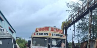 अकलूजकरांना दिलासा! जलसंकटाच्या पार्श्वभूमीवर सहकार महर्षी शंकरराव मोहिते पाटील साखर कारखान्याकडून मोफत पाणीपुरवठा सुरू