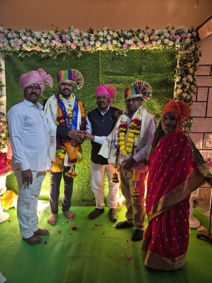 पानवणच्या आदित्यराज तोरणे यांची विक्रीकर अधिकारीपदी निवड; गावातून भव्य मिरवणूक