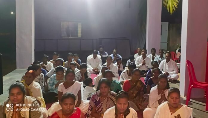 अश्विन पौर्णिमेनिमित्त पंचशील बुद्धविहारात बुद्धपूजा व खीरदान